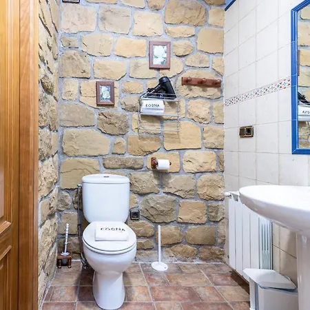 Perratzu Landarbide -ideal Parejas By Egona Apartmán Aia